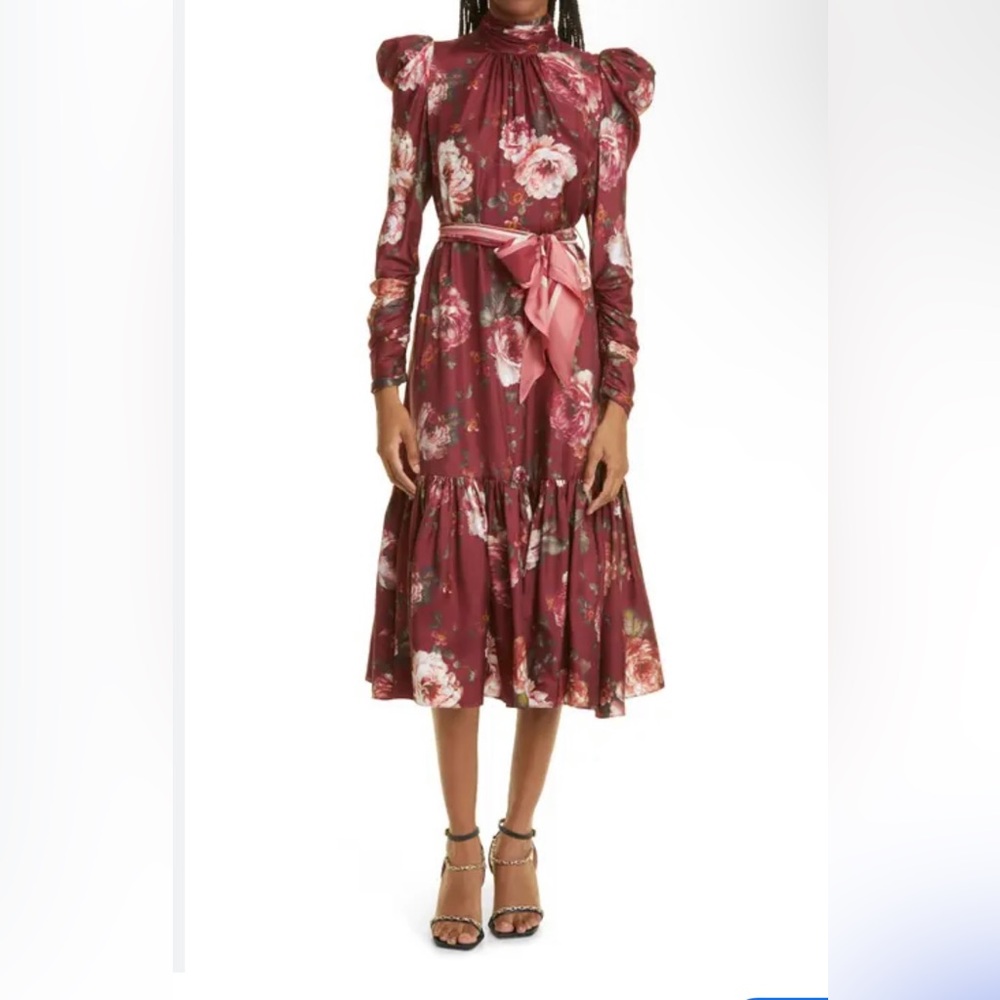 Stunning evening dress new without the tags